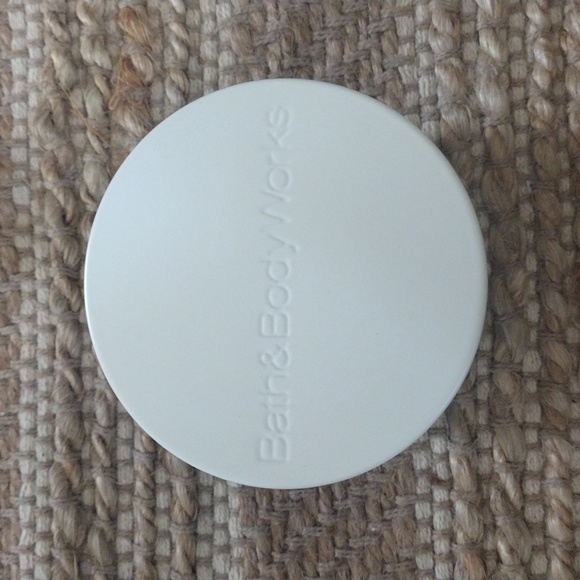 🌿 Bath & Body Works Mixed Berry Crumble Soy Candle - Picture 3 of 3